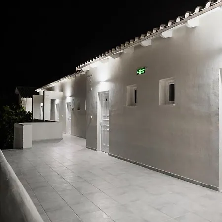 Olive Grove Beachfront & Seaview (adults Only) Lägenhetshotell 3*