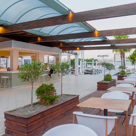 Lägenhetshotell Olive Grove Beachfront & Seaview (adults Only) Kávos